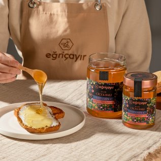 عسل الزهور الخام + فيتامين C - 450 جم من Eğriçayır