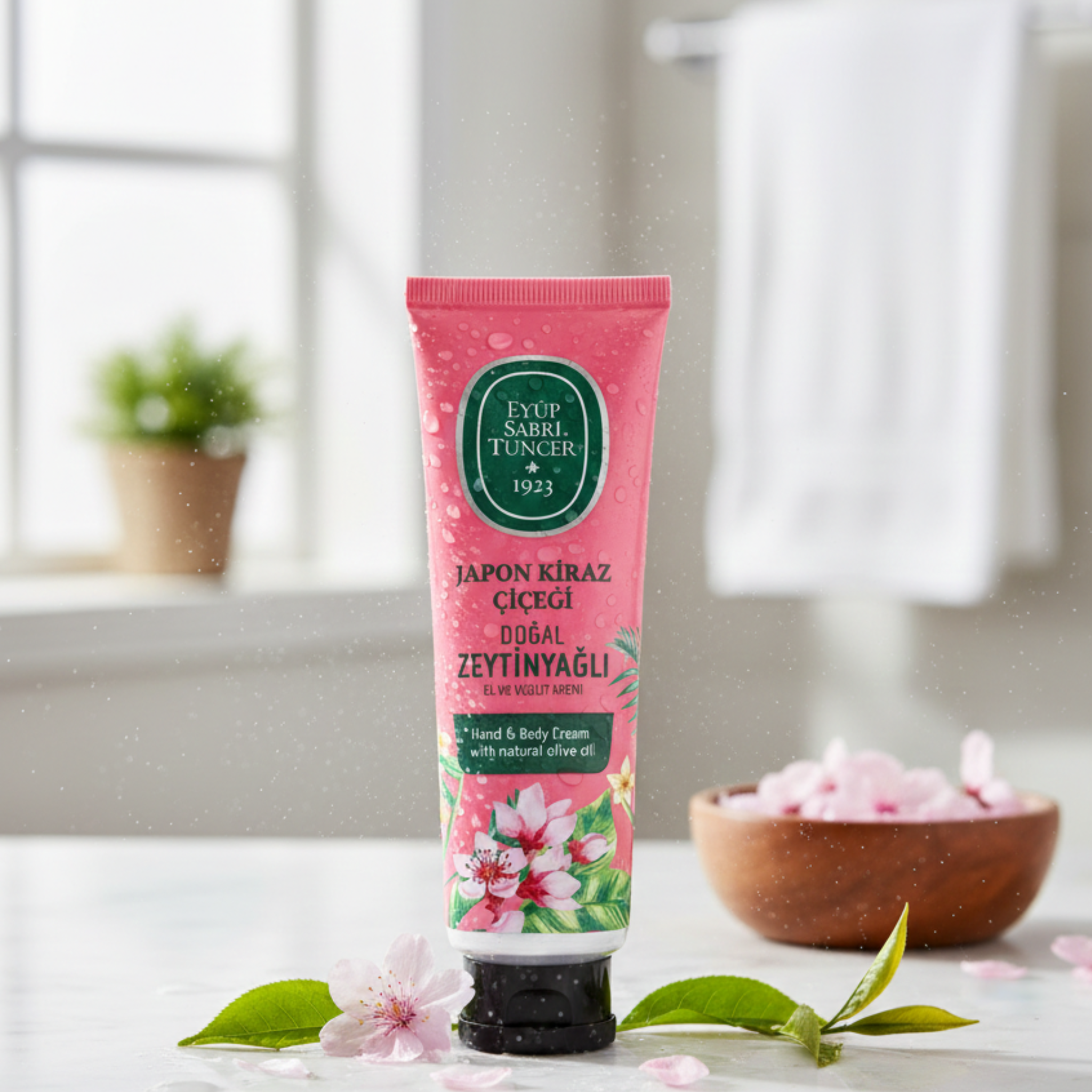 Eyüp Sabri Tuncer Japanese Cherry Blossom Natural Olive Oil Hand & Body Cream – 50 ml